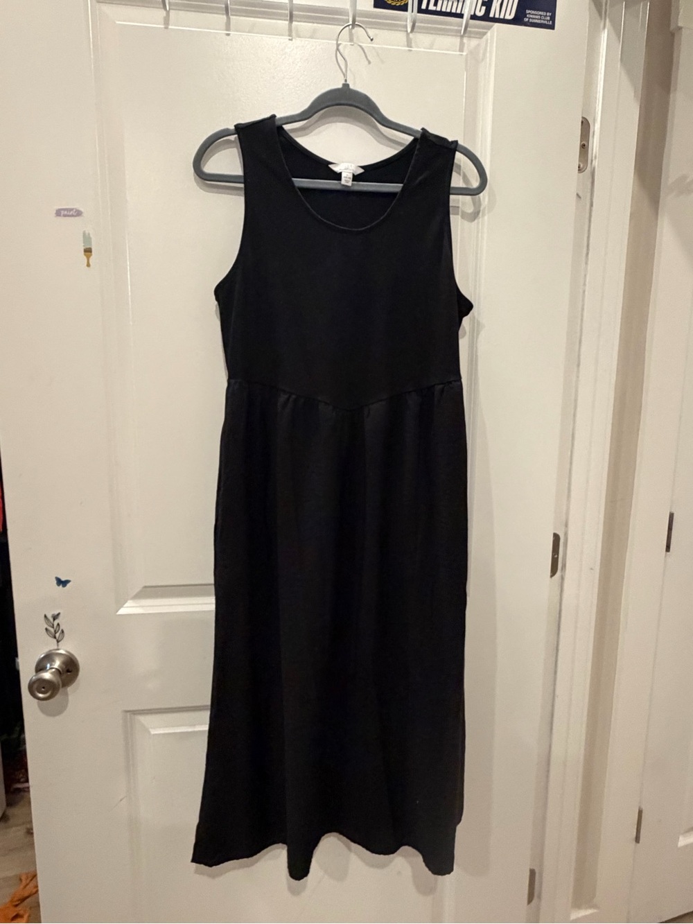 Time and Tru Black Sleeveless Maxi Dress
